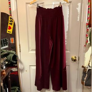 3 for $25 ❤️ Wide-Legged Palazzo Pants eggplant, size large NWOT